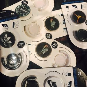 Lot 25 of universal pop out socket and clip